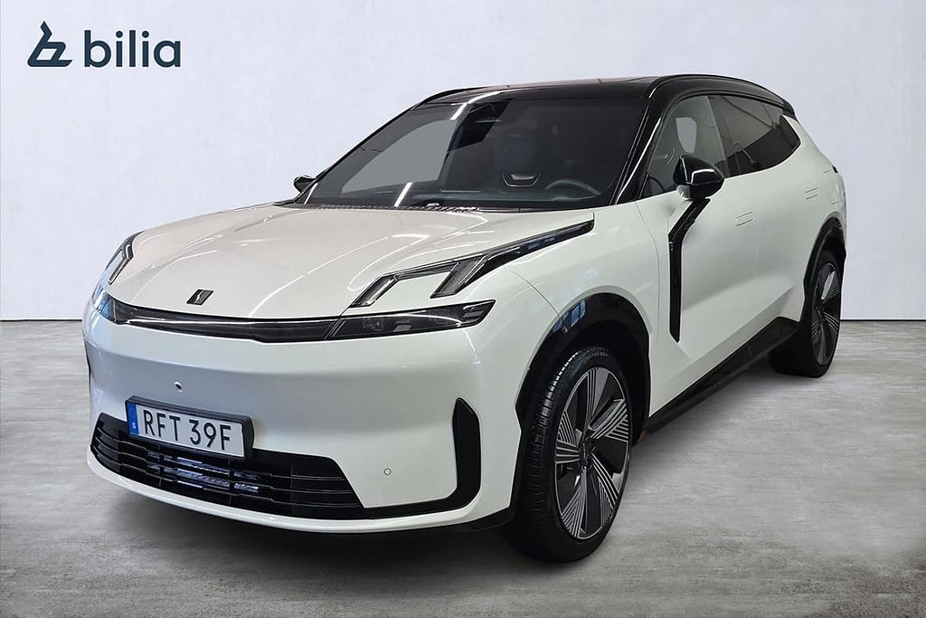 Lynk & Co 08 More PHEV