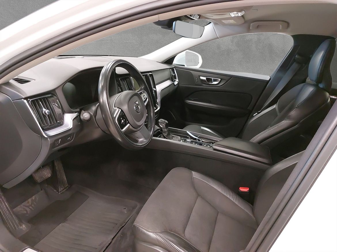 Volvo V60 D4 Momentum Advanced Edition 2021, bild 5/37