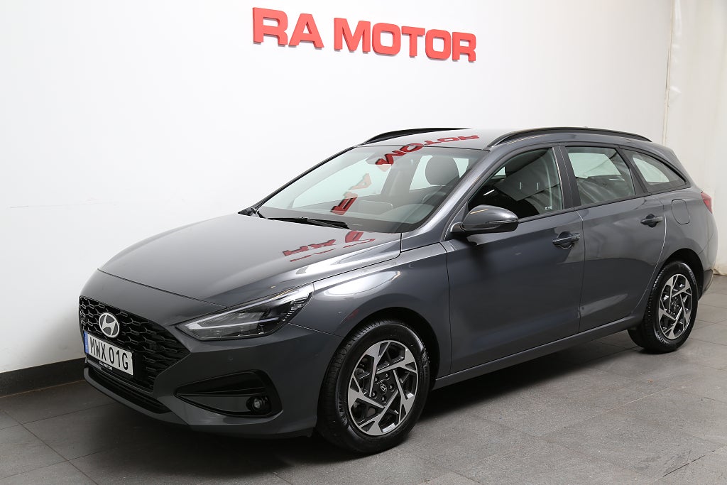 Hyundai i30 1,0 T-GDi MHEV Essential Kombi Aut Navi Kamera 2025