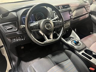 Halvkombi Nissan Leaf 9 av 19