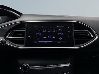 Peugeot 308 1.2 PureTech 130 EAT Drag/Kamera/MoK-värm/AdaptivFart – bild 15