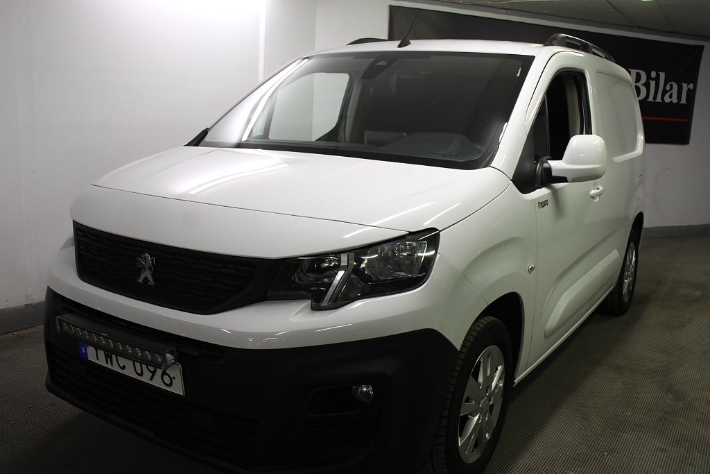 Peugeot Partner Utökad Last 1.5 BlueHDi värmare kamera drag Ny besikt 