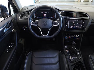 SUV Volkswagen Tiguan 16 av 25