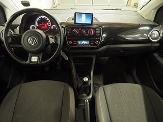 Halvkombi Volkswagen Cross Up! 10 av 17
