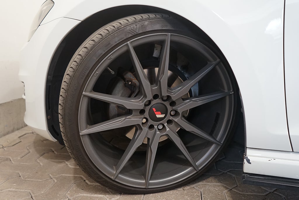 Volkswagen Golf 2.0 TDI GT B-kameraCarplay HR Maxton 150hk 4.99% Ränta