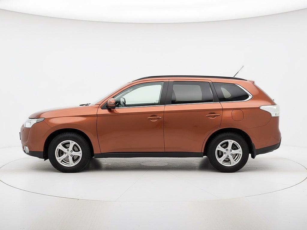 Mitsubishi Outlander  7 sits 2.2 Di-D 4WD Business