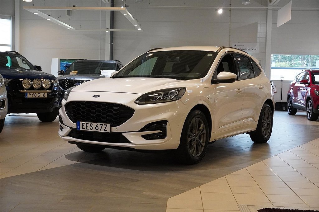 Ford Kuga Plug-In Hybrid ST-Line X Drag