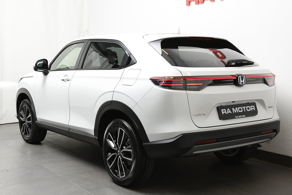 Honda HR-V FullHybrid Elegance i LAGER +5 År Service&Garanti 2025