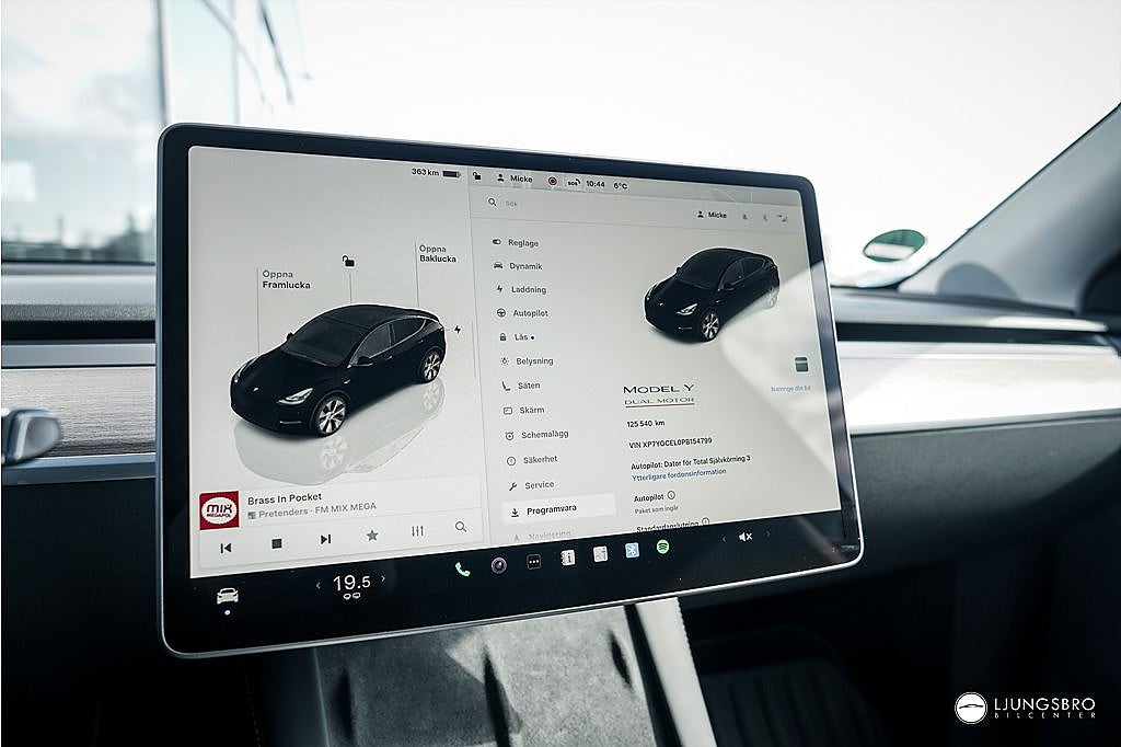 Tesla Model Y Performance 534hk / 1 Ägare / Dragkrok