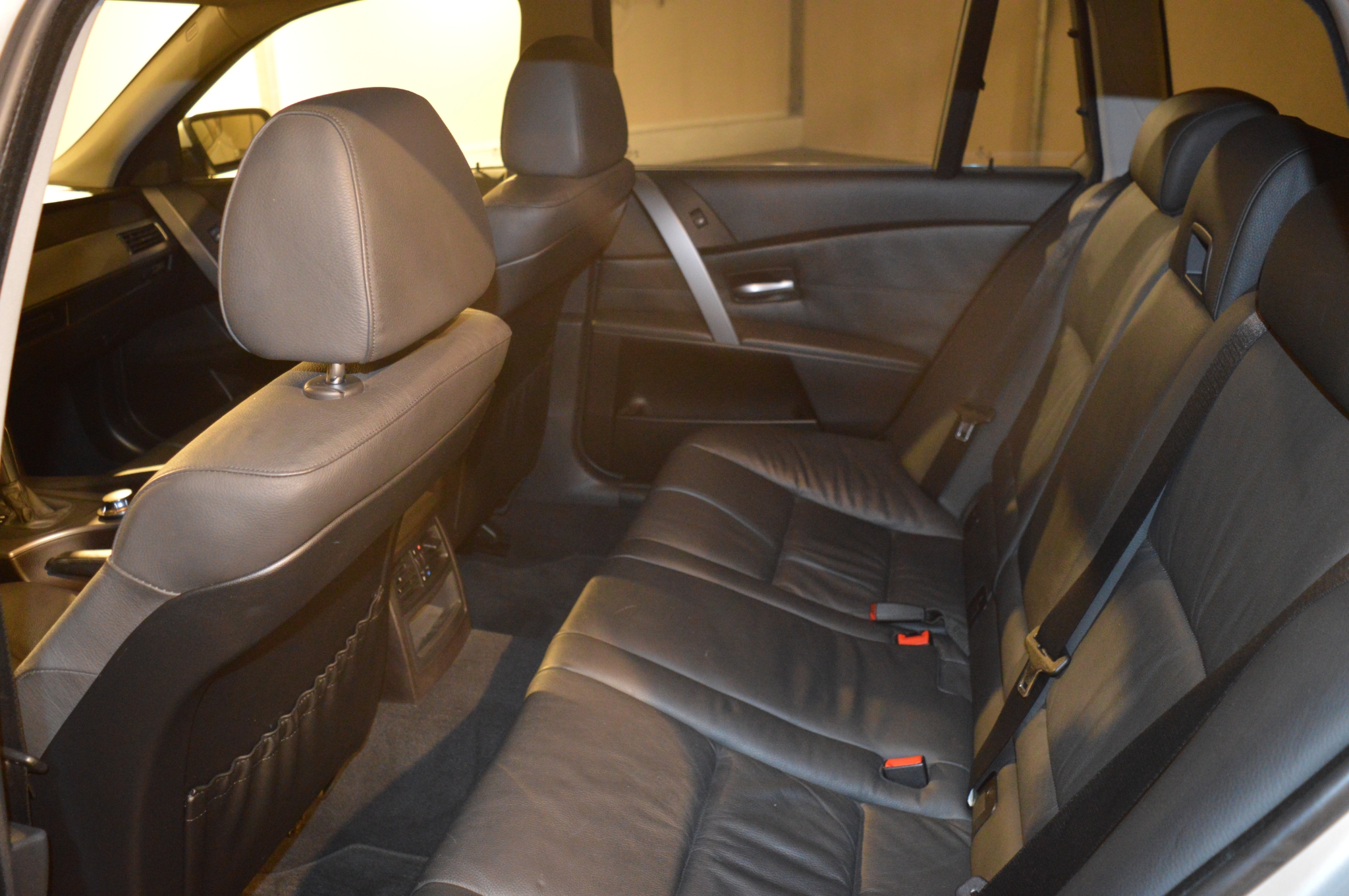 BMW 530 d Touring Euro 4 2005, kuva 7/35