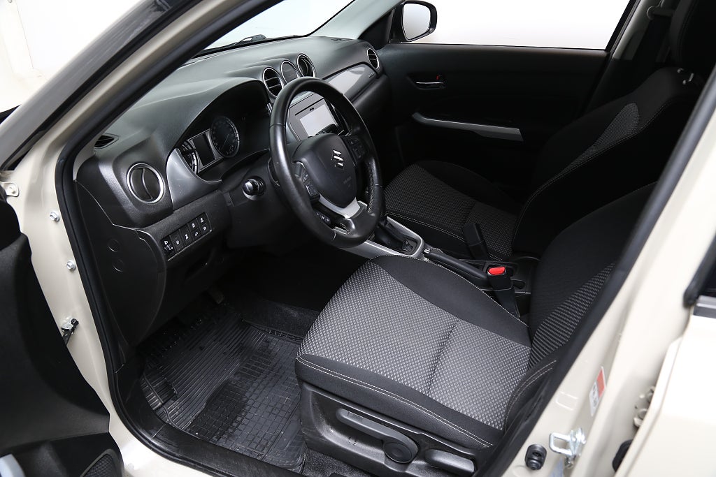 Suzuki Vitara 1,6 VVT AllGrip GL Plus Aut Kamera Motorv Dragkrok 2016