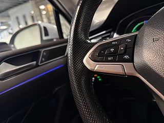 Volkswagen Passat Sportscombi GTE 1.4 TSI Drag Pvärm Kamera SoV – bild 17