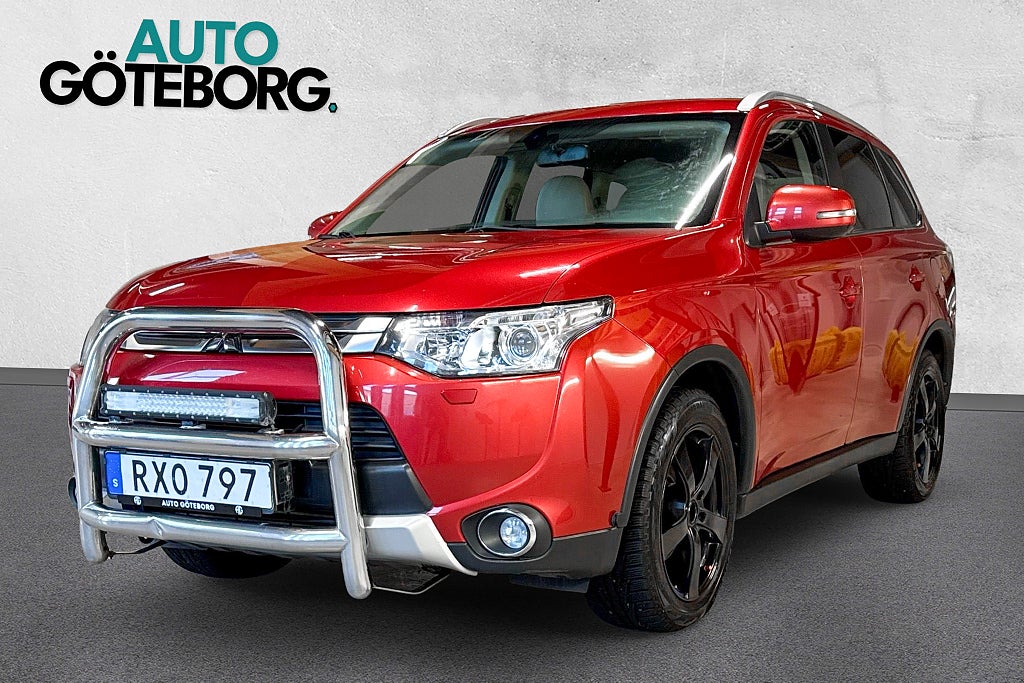 Mitsubishi Outlander 2.2 Di-D 4WD Business 7/Sits B-Kamera Välservad DEFA 