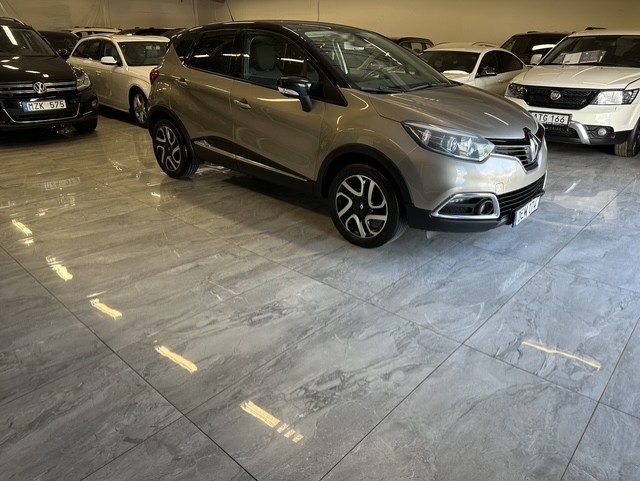Renault Captur 0.9 TCe / Låga Mil 2015, bild 3/43