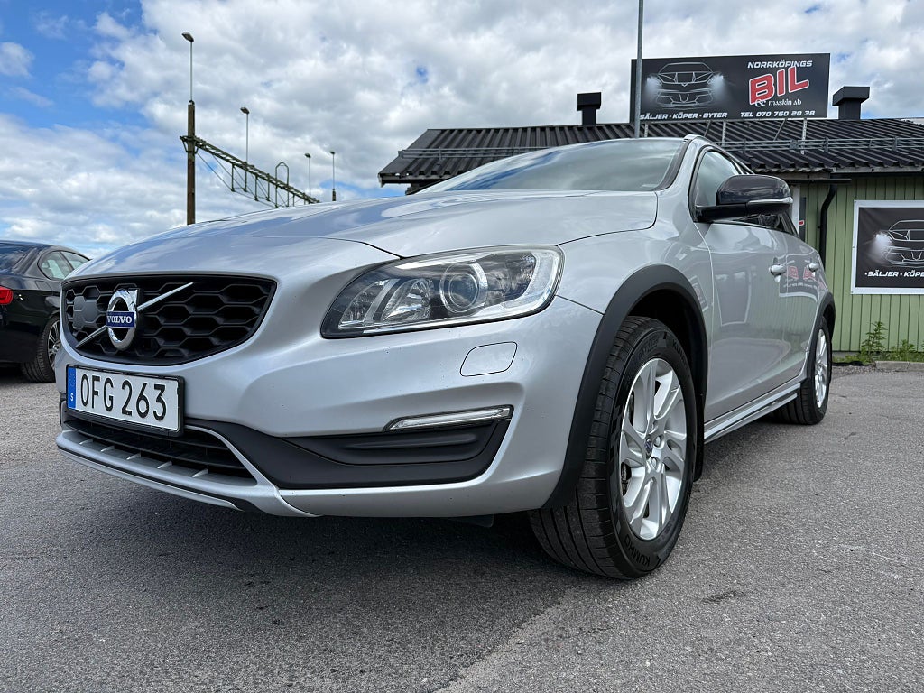 Volvo V60 Cross Country D4 Momentum Euro 6