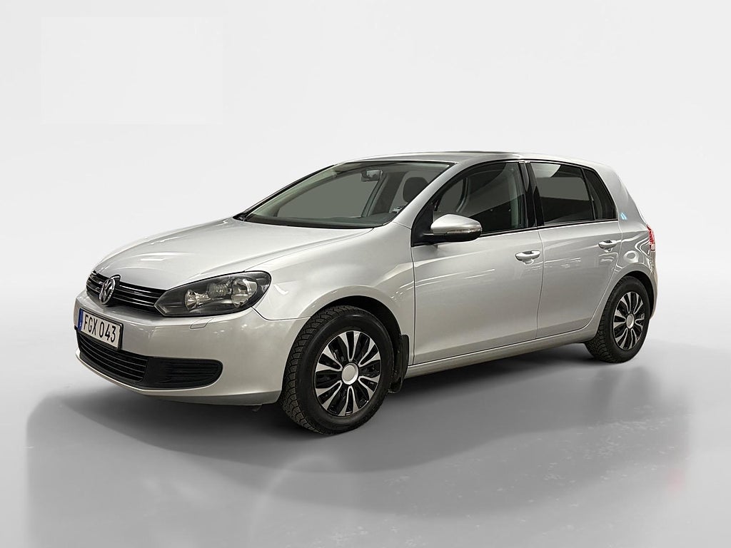 Volkswagen Golf 5-dörrar 1.4 TSI STYLE M-VÄRMARE NYSERVAD NYBES S+V DÄCK