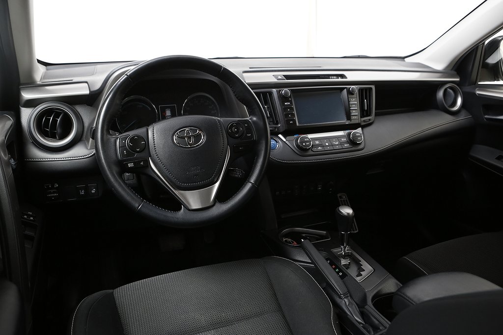 Toyota RAV4 Hybrid 2,5 197hk AWD-i E-CVT Active Aut Motorv 2018