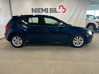 Volkswagen Golf 1.6 Kamera/Drag/D&M-värmare/S&V-däck/X-ljus