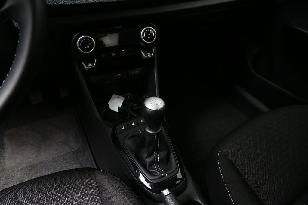 Kia Picanto 1,0 67hk Advance CarPlay Keyless Navi Kamera P-sensor