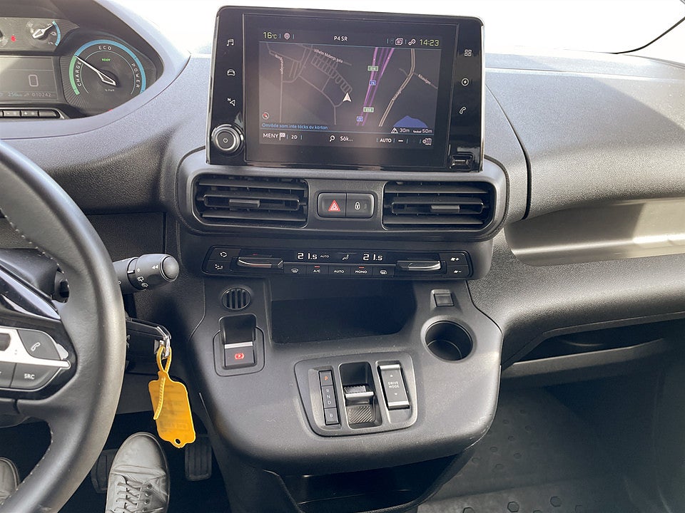Bild på Peugeot e-Partner L1 PRO+ 50kWh CARPLAY NAVI FARTHÅLLARE