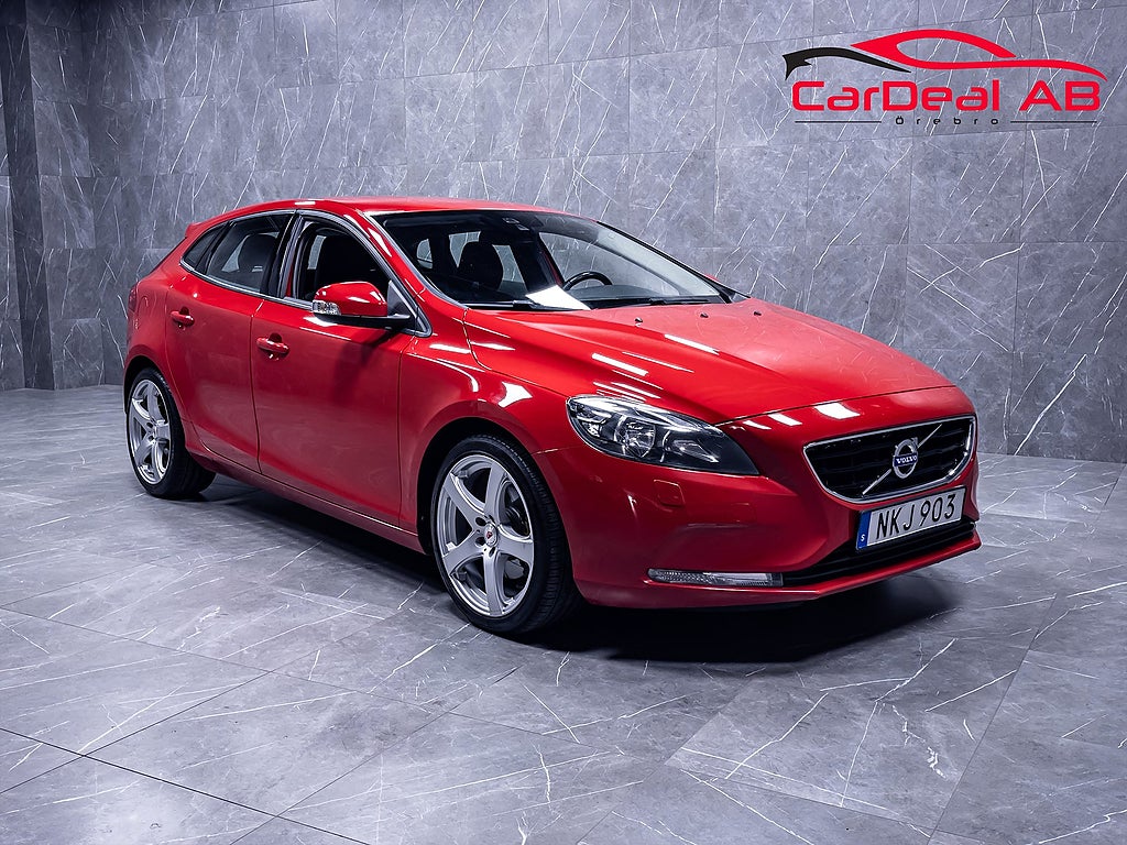 Volvo V40 D2 Manuell 18" M-Värmare Dragkrok P-Sensorer