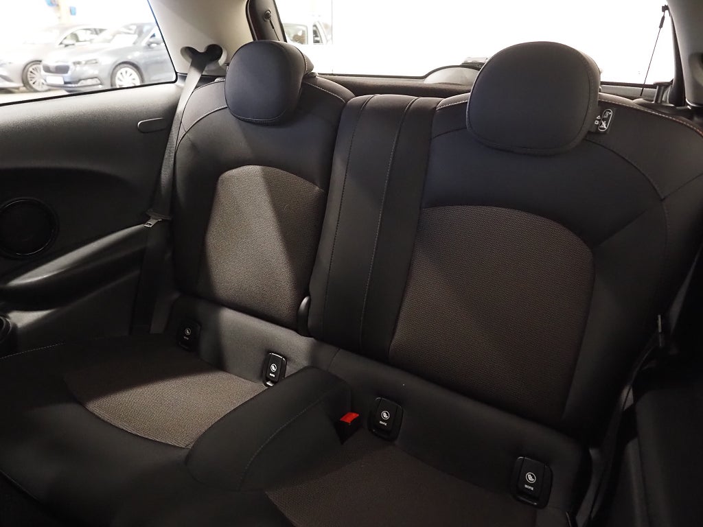 MINI Cooper 3-dörrars 136hk DCT Pepper II | Bluetooth | PDC | 2020