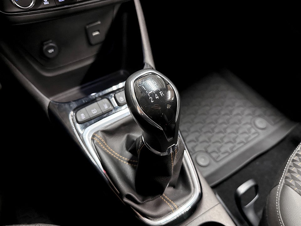 Bild på Opel Crossland X 5D Dynamic 1.2 Turbo 110hk BACKSENSORER
