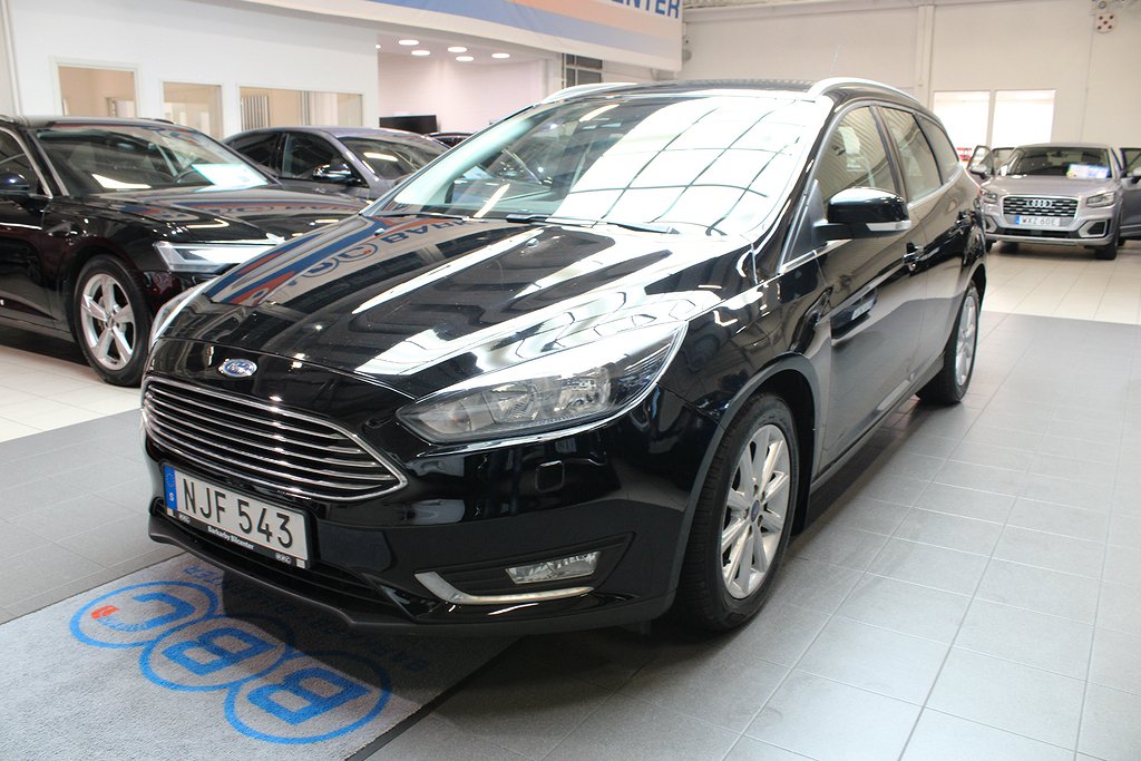 Ford Focus Kombi 1.0 EcoBoost Titanium Automat / B-Kamera