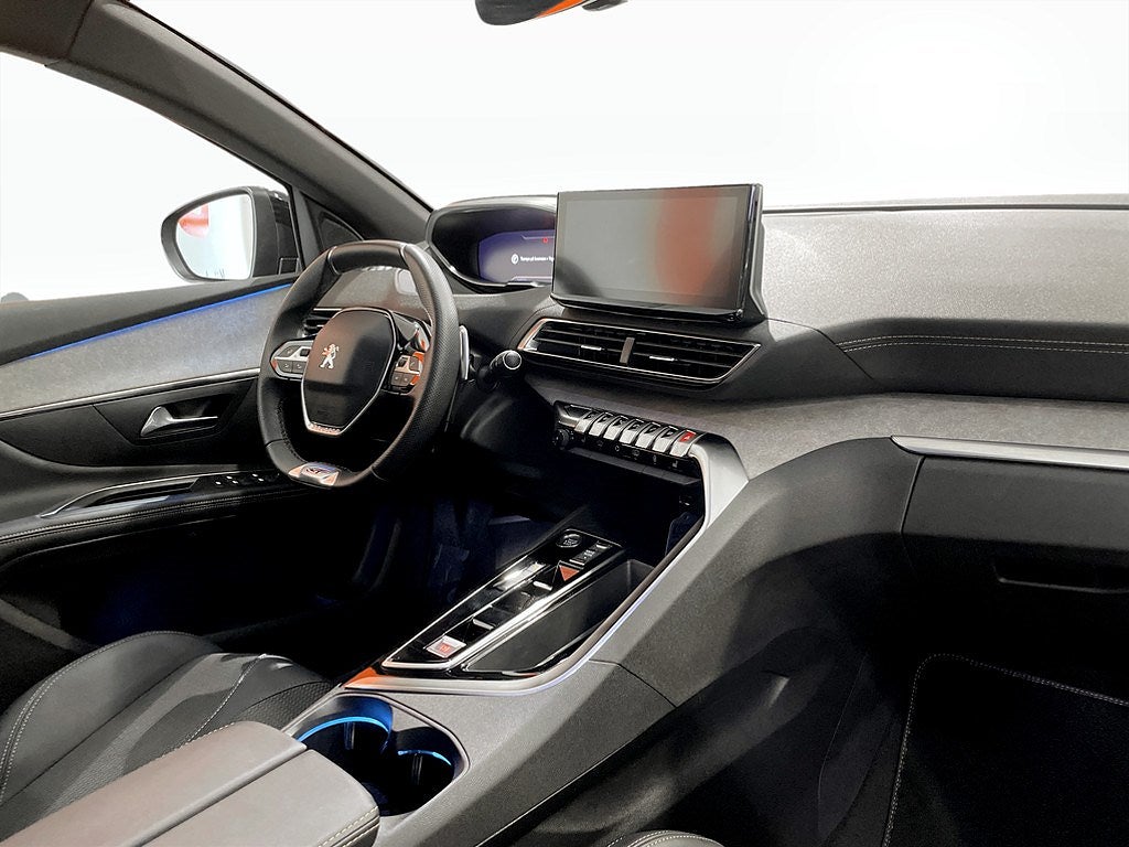 Bild på Peugeot 5008 GT 1.2 PT 130hk Aut - 7-SITS,B-KAMERA,CARPLAY