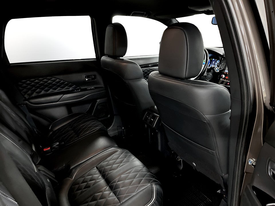 Bild på Mitsubishi Outlander Business PHEV Aut AWD 360-KAMERA ELSTOL 224hk