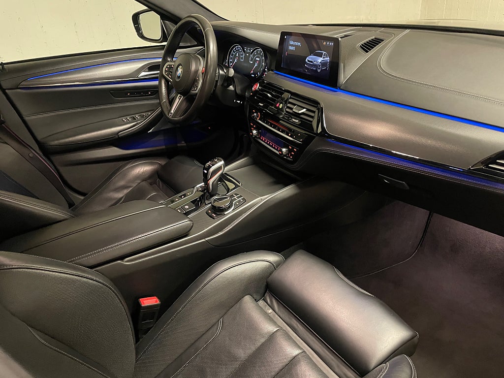 BMW M5 2019 - miniatyr 13