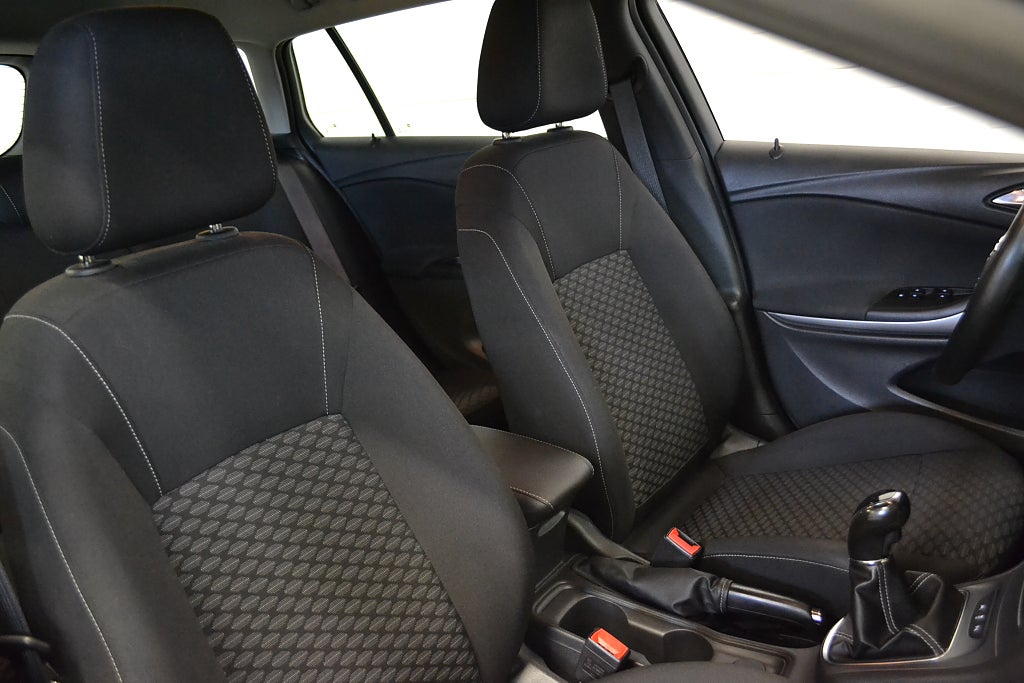 Opel Astra Sports Tourer 1.4 EDIT 125hk Enjoy Dragkrok P-Sensorer 2017