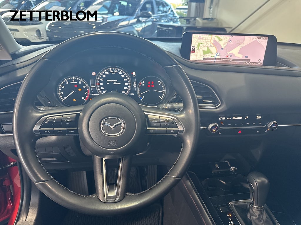 SUV Mazda CX-30 12 av 14