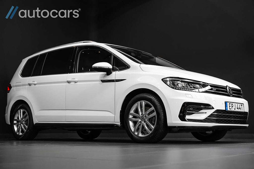 Volkswagen Touran 7-sits R Line 150hk DSG|Leasbar|Backkamera|Värmare|Drag