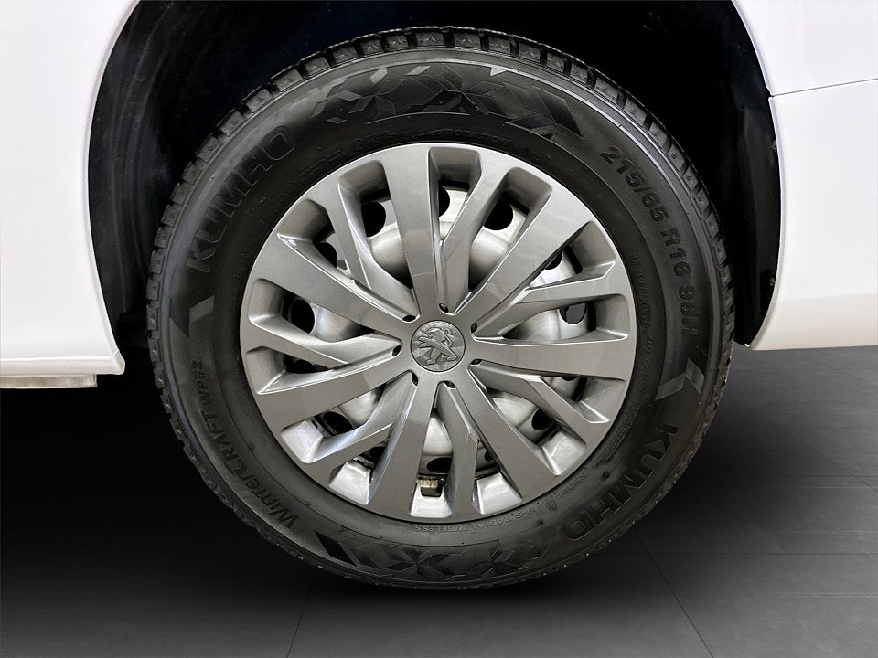 Bild på Peugeot e-Partner PRO+ Electric 136hk L2 - DEMO