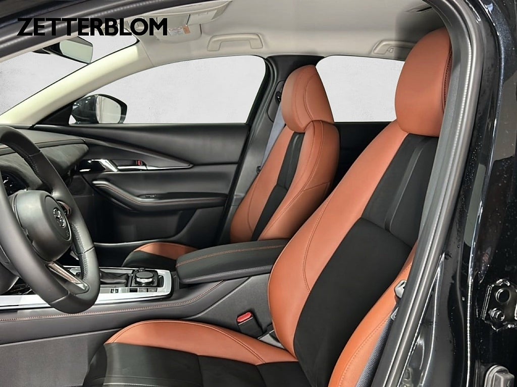 SUV Mazda CX-30 7 av 20