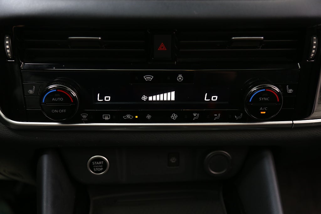 Nissan Qashqai 1,3 DIG-T 158hk 4WD Tekna 360° Massage Bose 19" Pano 2021