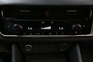 SUV Nissan Qashqai 24 av 28