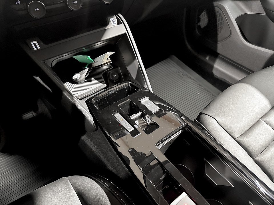 Bild på Citroën C4 X FL Max Hybrid 145hk Aut - OMGÅENDE LEVERANS!