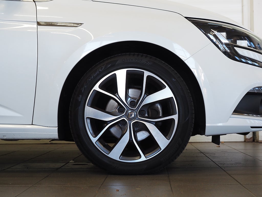 Renault Mégane Sport Tourer 1.2 TCe EDC 132hk | Navi | Kamera | Drag | 2018