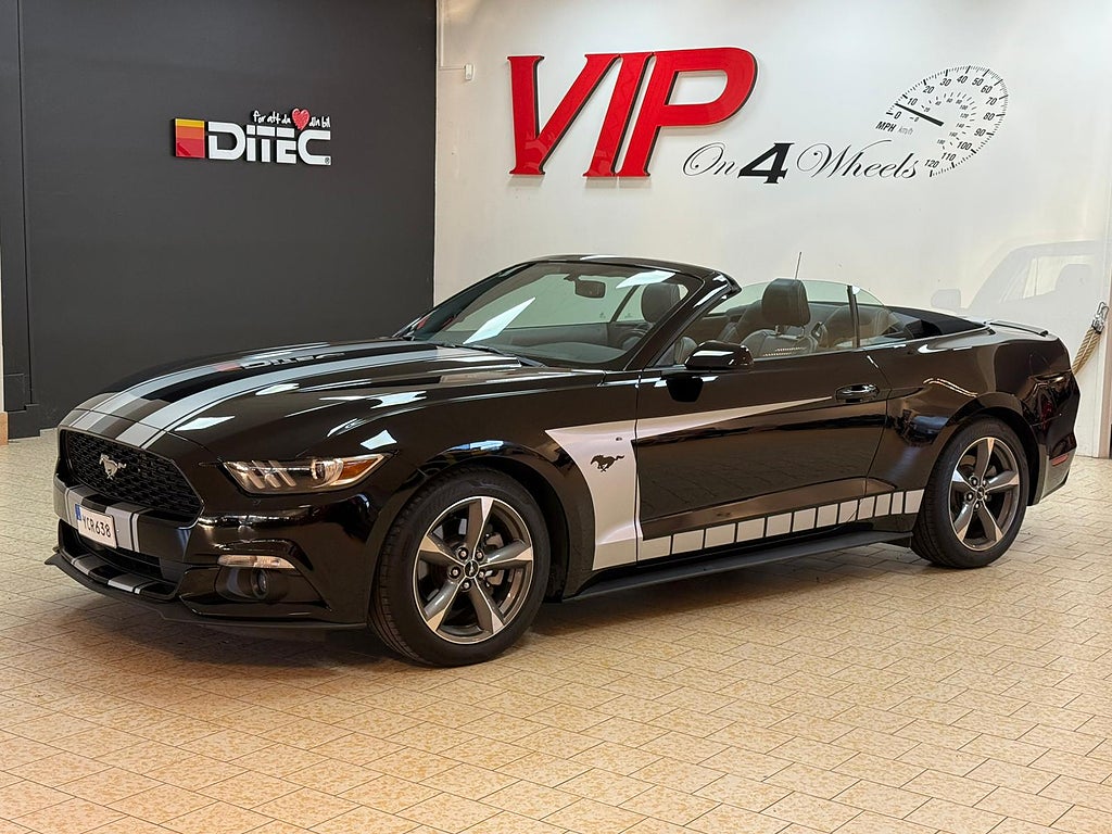 Ford Mustang  V6 3,7 Convertible Shadow Black Ren carfax