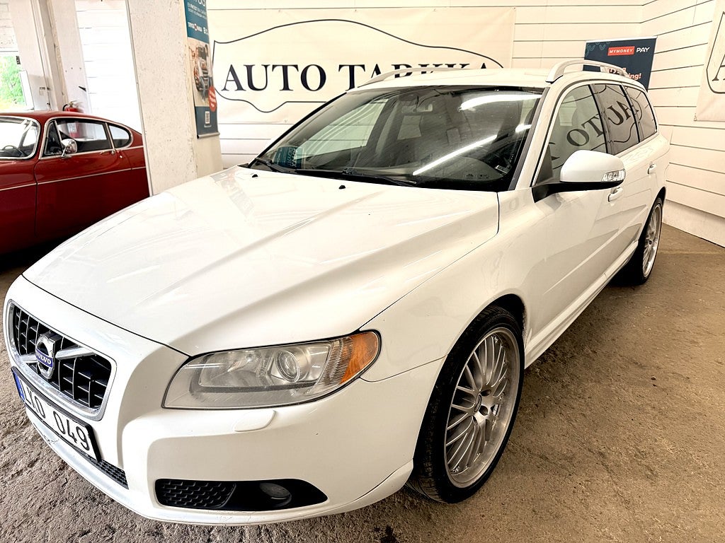 Volvo V70 2.4D Summum Nybesiktigad