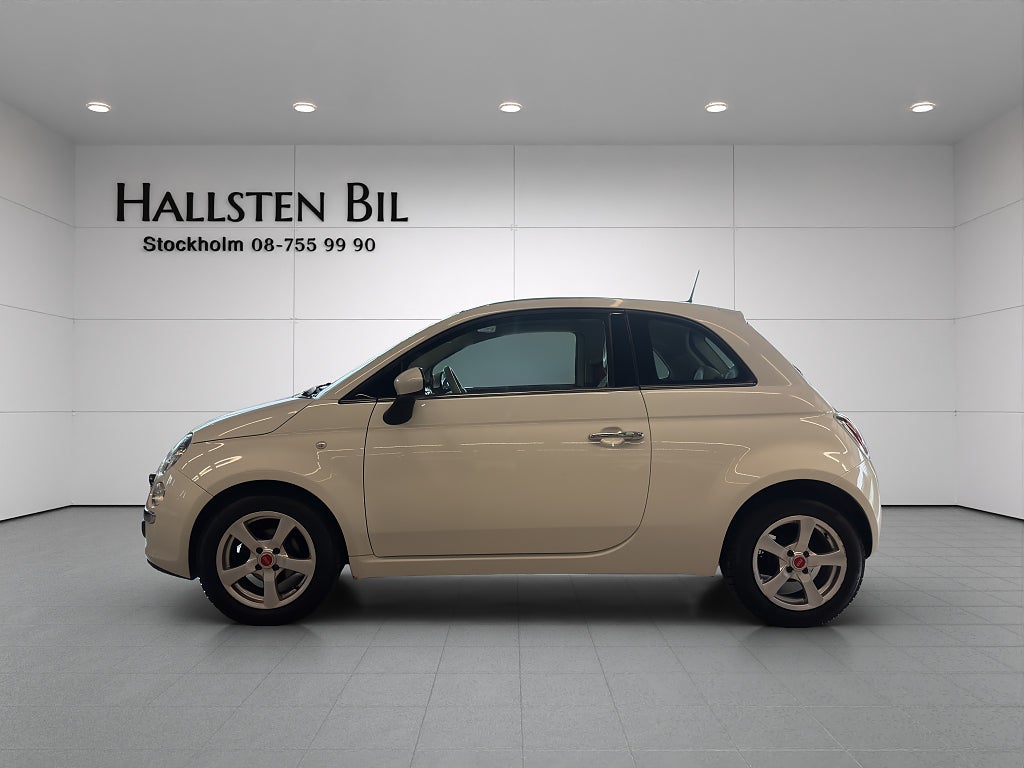 Fiat 500 1.2 Lounge Panorama Skatt 404:- Svensksåld