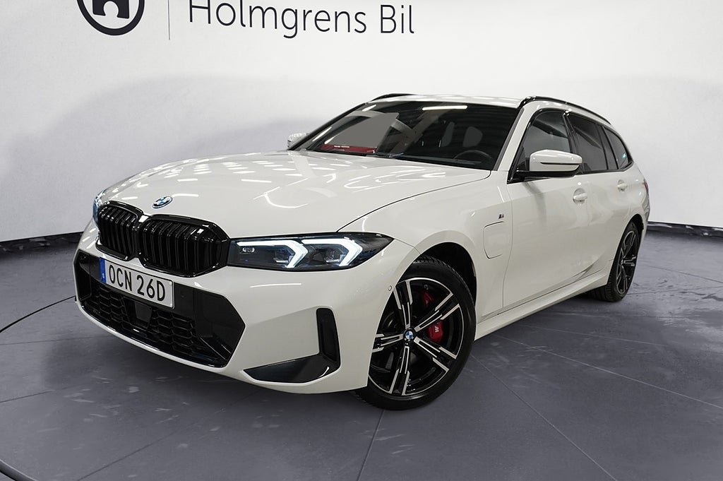 BMW 330e xDrive Touring 3,65% ränta M-Sport Pro Adaptiv F Adaptiva LED Hi