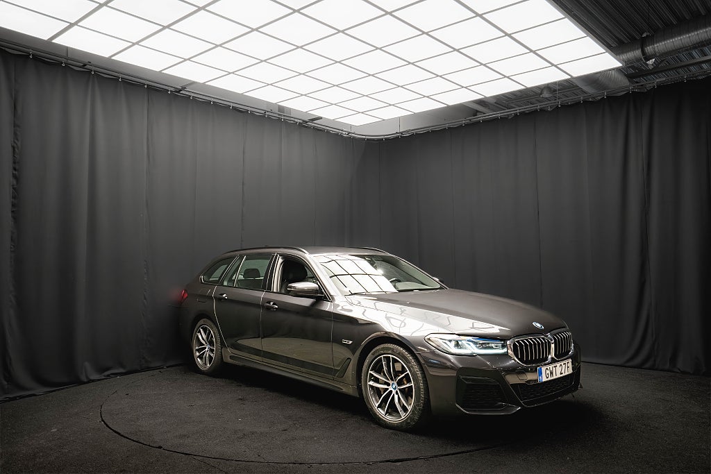 BMW 530e xDrive M Sport LASER DRAG DAKOTA-LÄDER MOMS 292hk