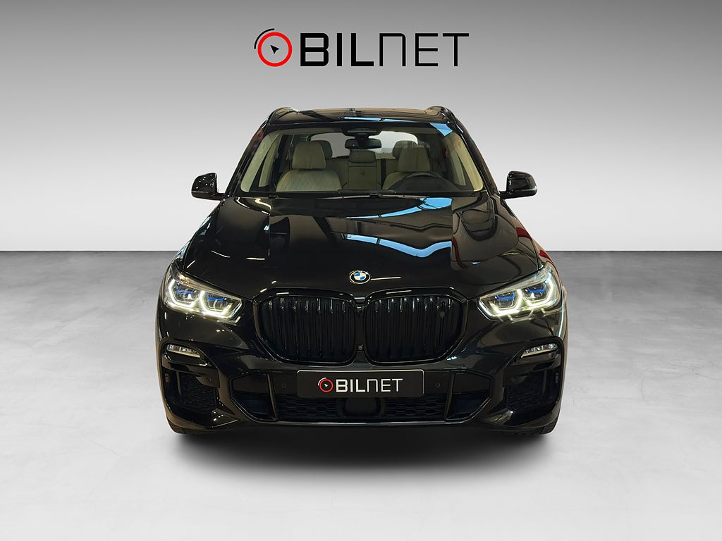 BMW X5 xDrive45e M Sport / Pano B&W Laser HUD Värmare SeSpes