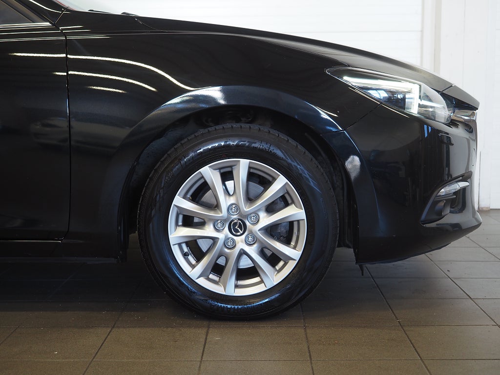 Mazda 3 Sport 2.0 SKYACTIV-G 120hk Vision Motorvärmare Navi 2018