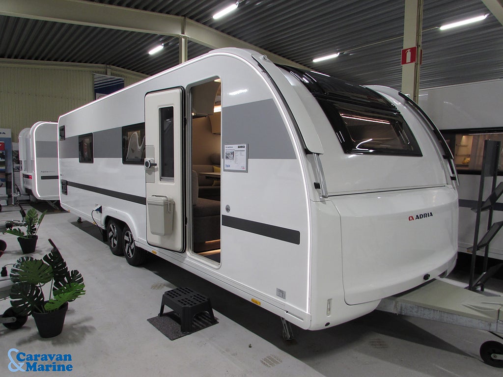 Adria Alpina 753 HK Barnkammarvagn