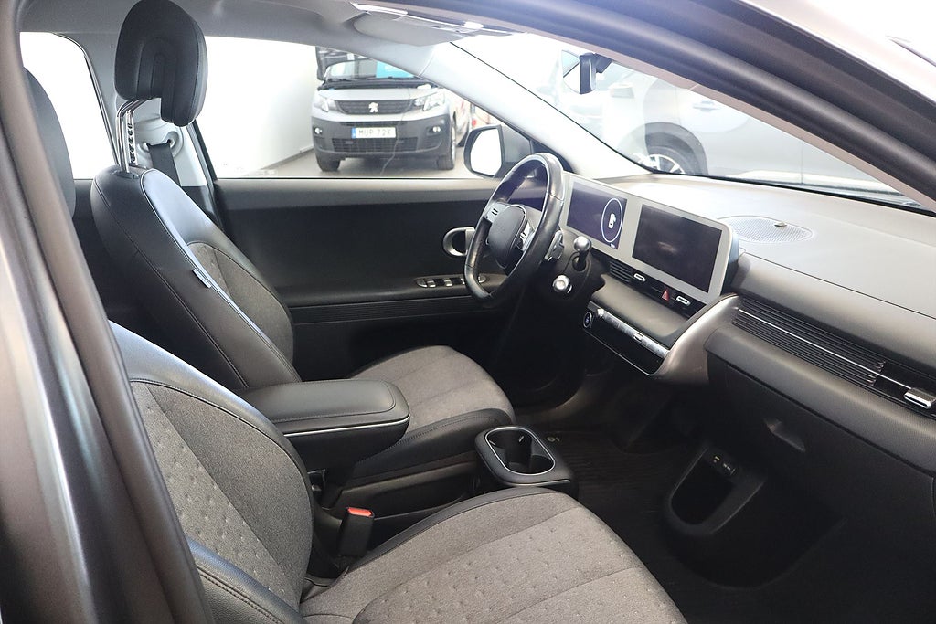 Bild på Hyundai IONIQ 5 Essential 72.6kWh 218hk Aut - B-KAMERA, SOLCELLER