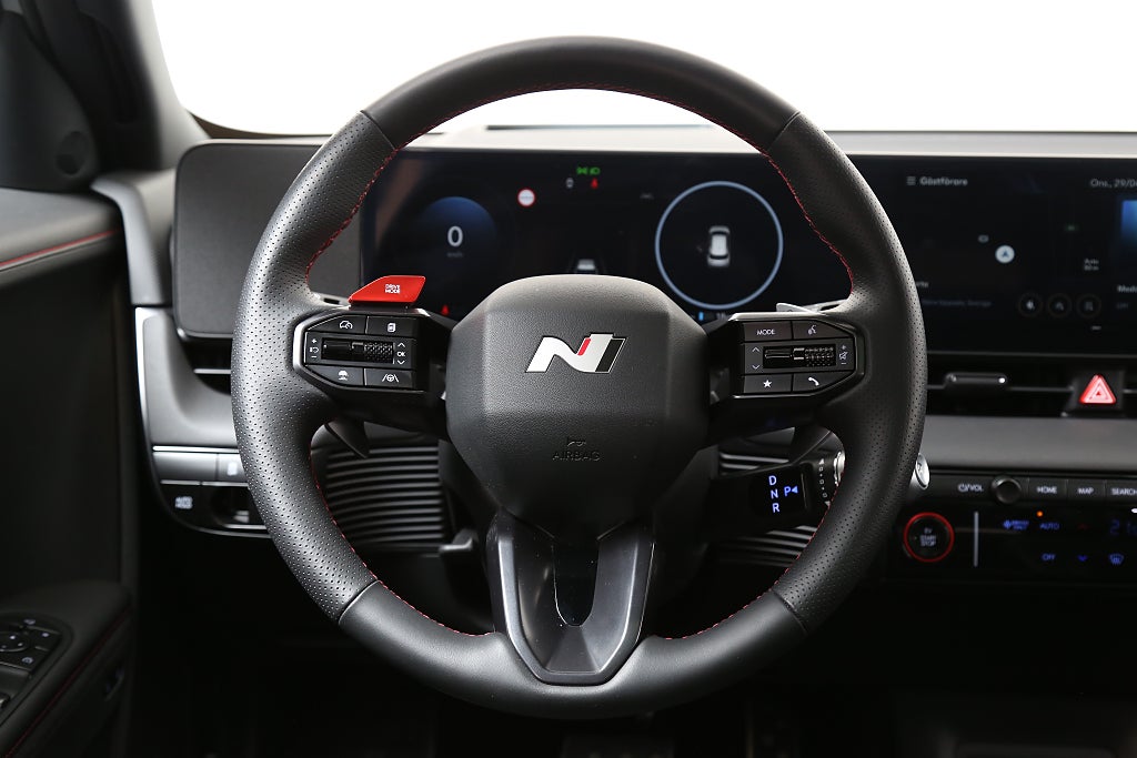 Hyundai IONIQ 5 84 kWh AWD N-Line / Soltak / Tech-paket fd. demobil 2025